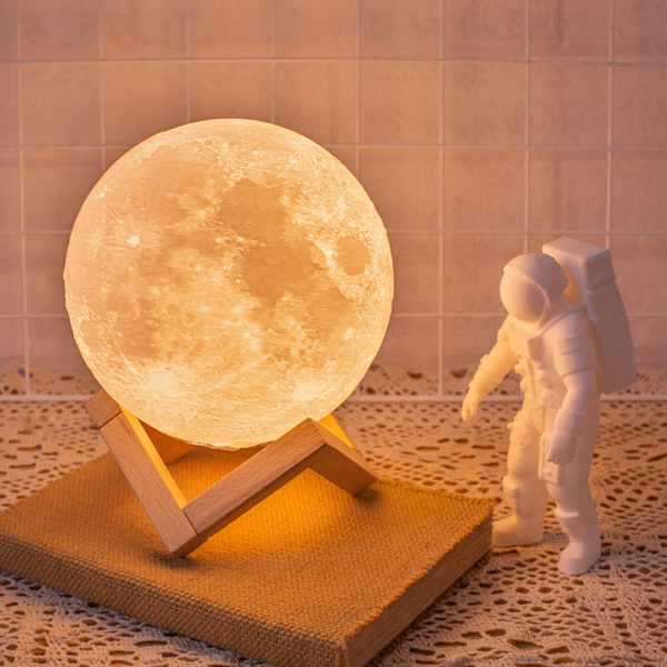 Đèn ngủ led 3D hình mặt trăng trang trí